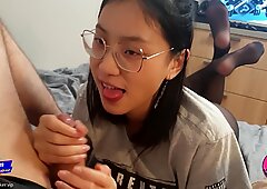 June Liu        / SpicyGum - Chinese Teen Giving Blow Job to SexFriend while Playing Mario Kart (Asian)