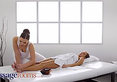 Massage Rooms Big naturals brunette Sofia Lee