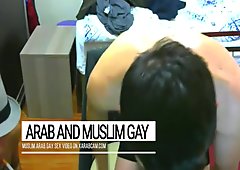 Arab gay: 3 syrian bermain seks bersama! xarabcam